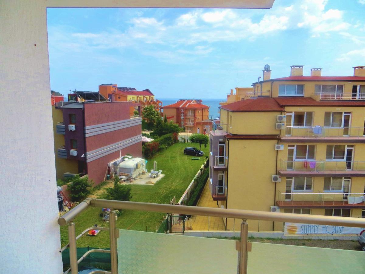 In Azalia 2 Complex Apartament